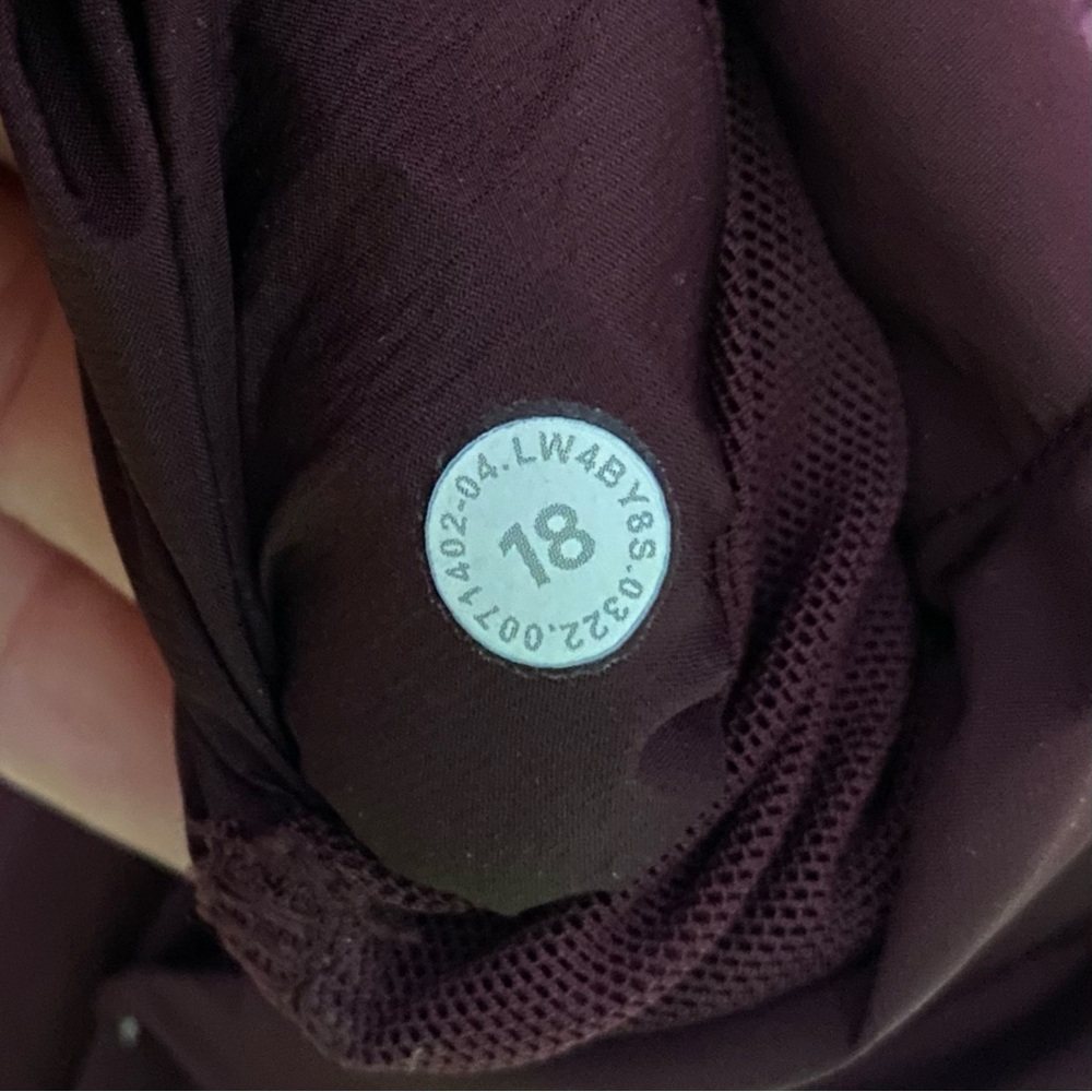 Lululemon Size 18 Down For It All Vest
Cassis - Picture 9 of 15